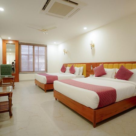Hotel Eleven Heights Bhopal Ngoại thất bức ảnh