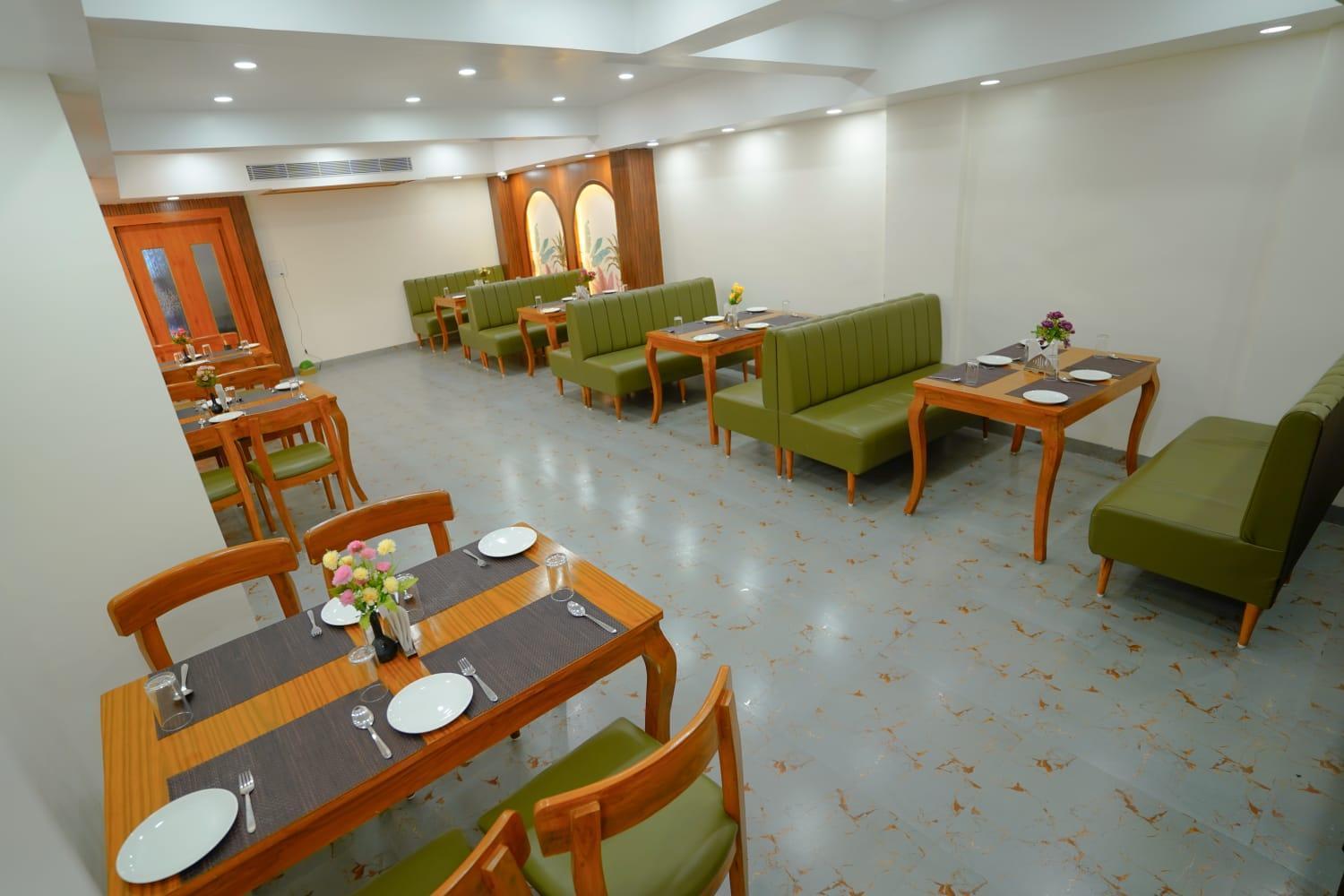 Hotel Eleven Heights Bhopal Ngoại thất bức ảnh